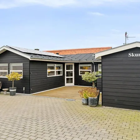 別荘 Lovely Near Hasmark オテルプ